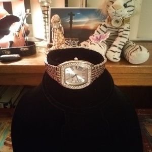 August Jaccard Pave Crystal Bezel Designer Watch